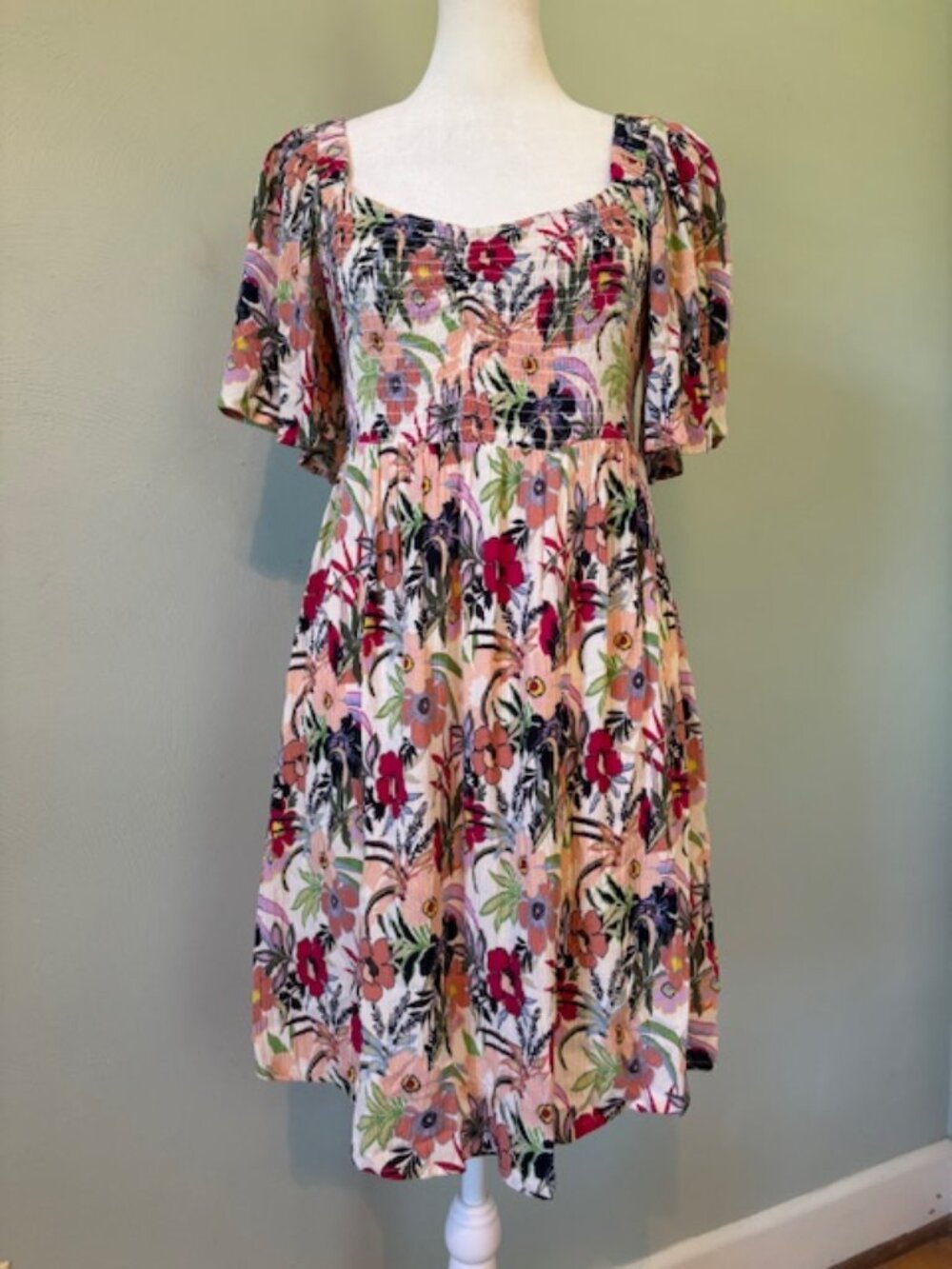 Roxy Golden Dawn Smocked Mini Dress in Ash Rose Wallflower Print Size Medium